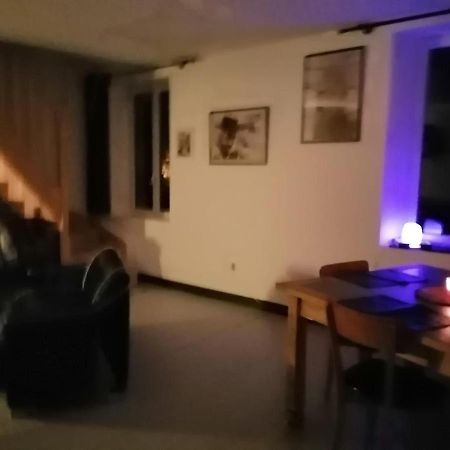 Au Repos Du Verger Couvrelles Luaran gambar