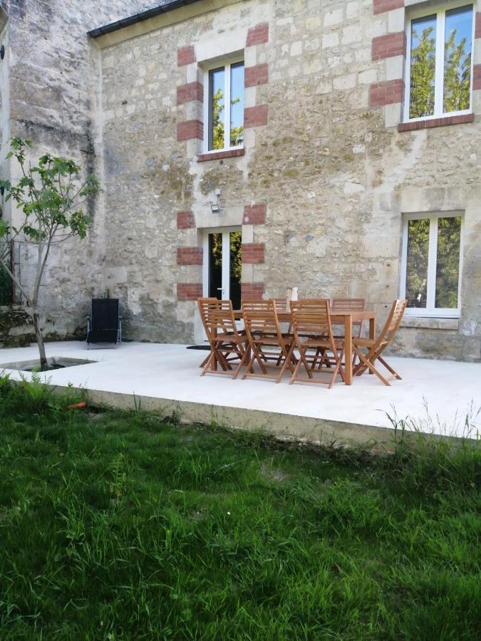 Au Repos Du Verger Couvrelles Luaran gambar