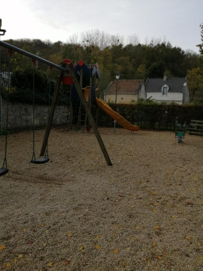 Au Repos Du Verger Couvrelles Luaran gambar