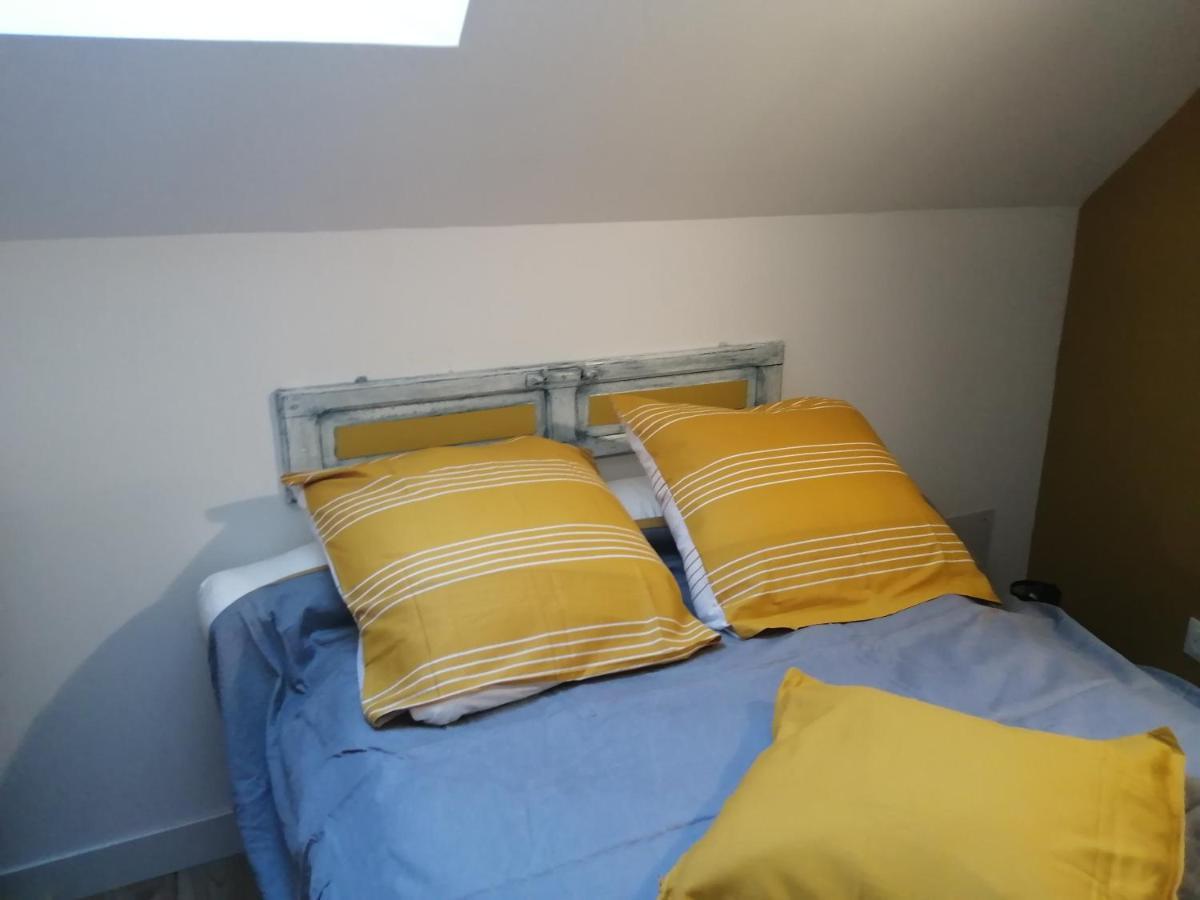 Au Repos Du Verger Couvrelles Luaran gambar