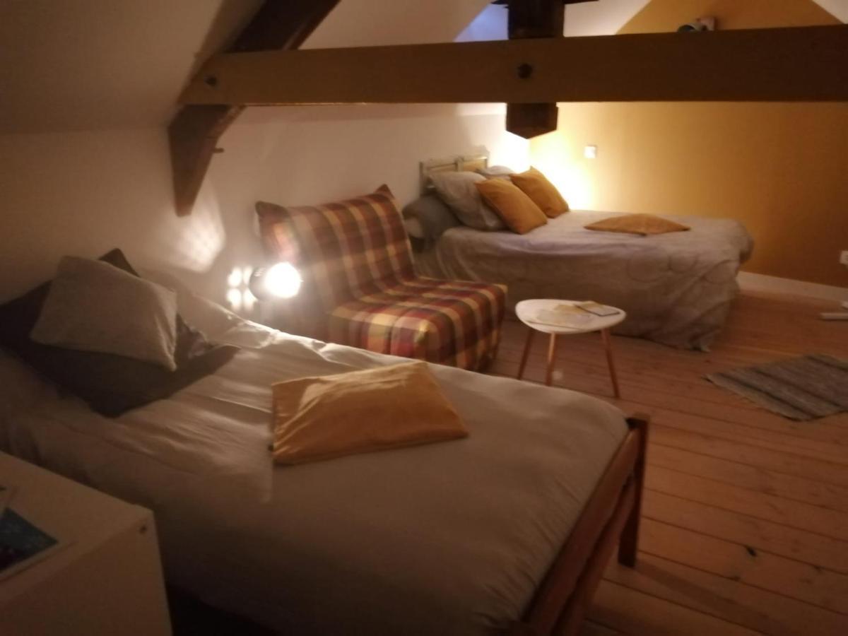 Au Repos Du Verger Couvrelles Luaran gambar